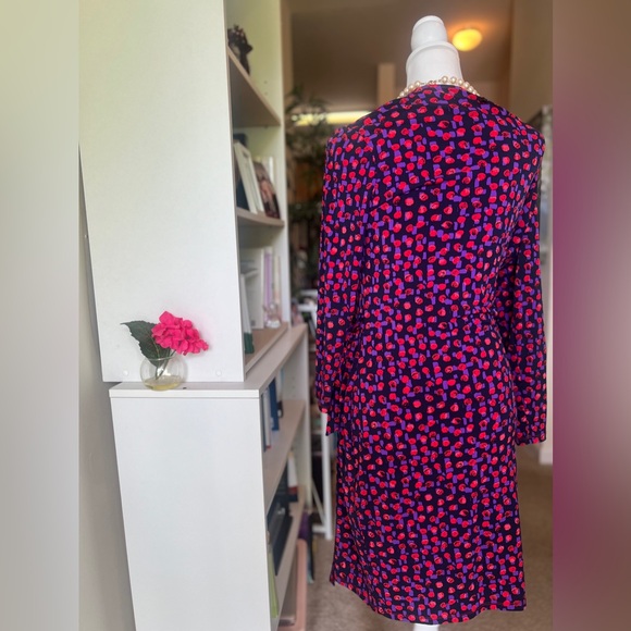 Wrapped In Style - Picture 2 of 2